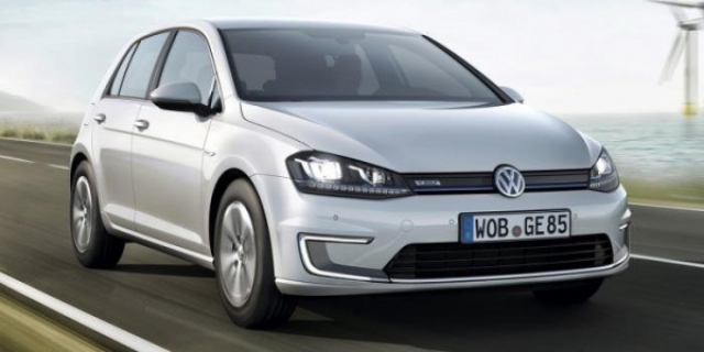 Volkswagen Golf в продаже: теперь и электрический